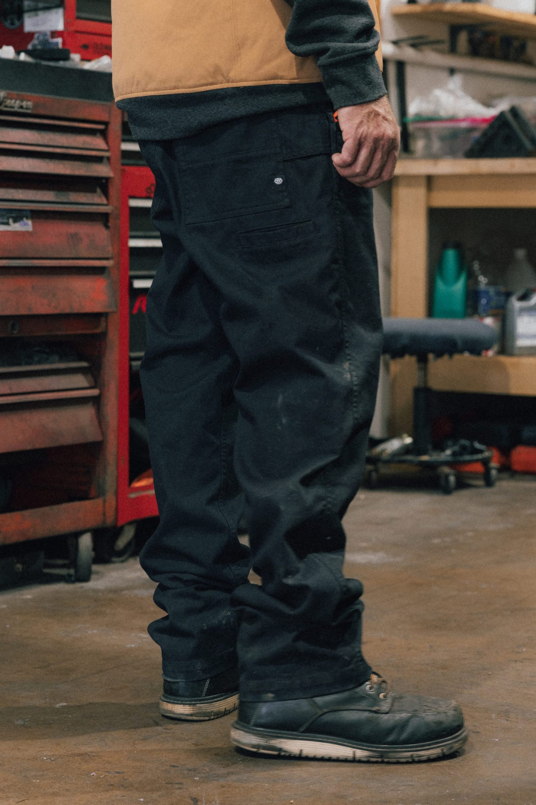 686 Men's Unwork® Tradesman Pant - Relaxed Fit - Image 9