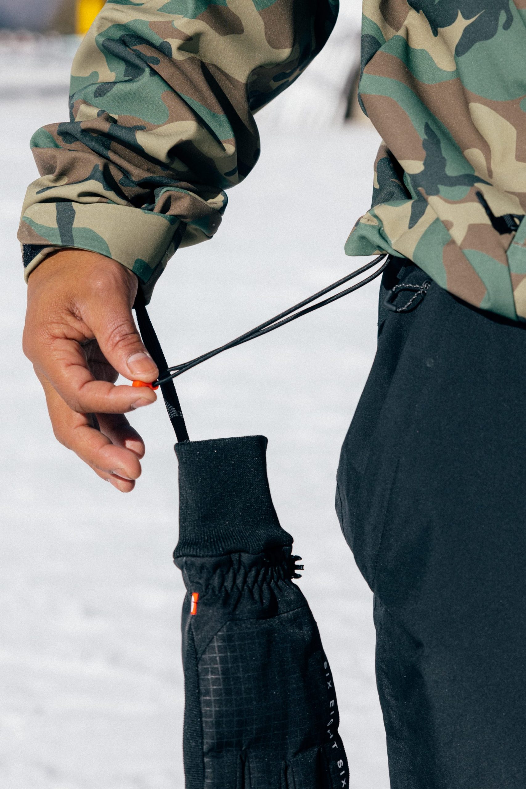 686 Men's Waterproof Hoody - Image 16