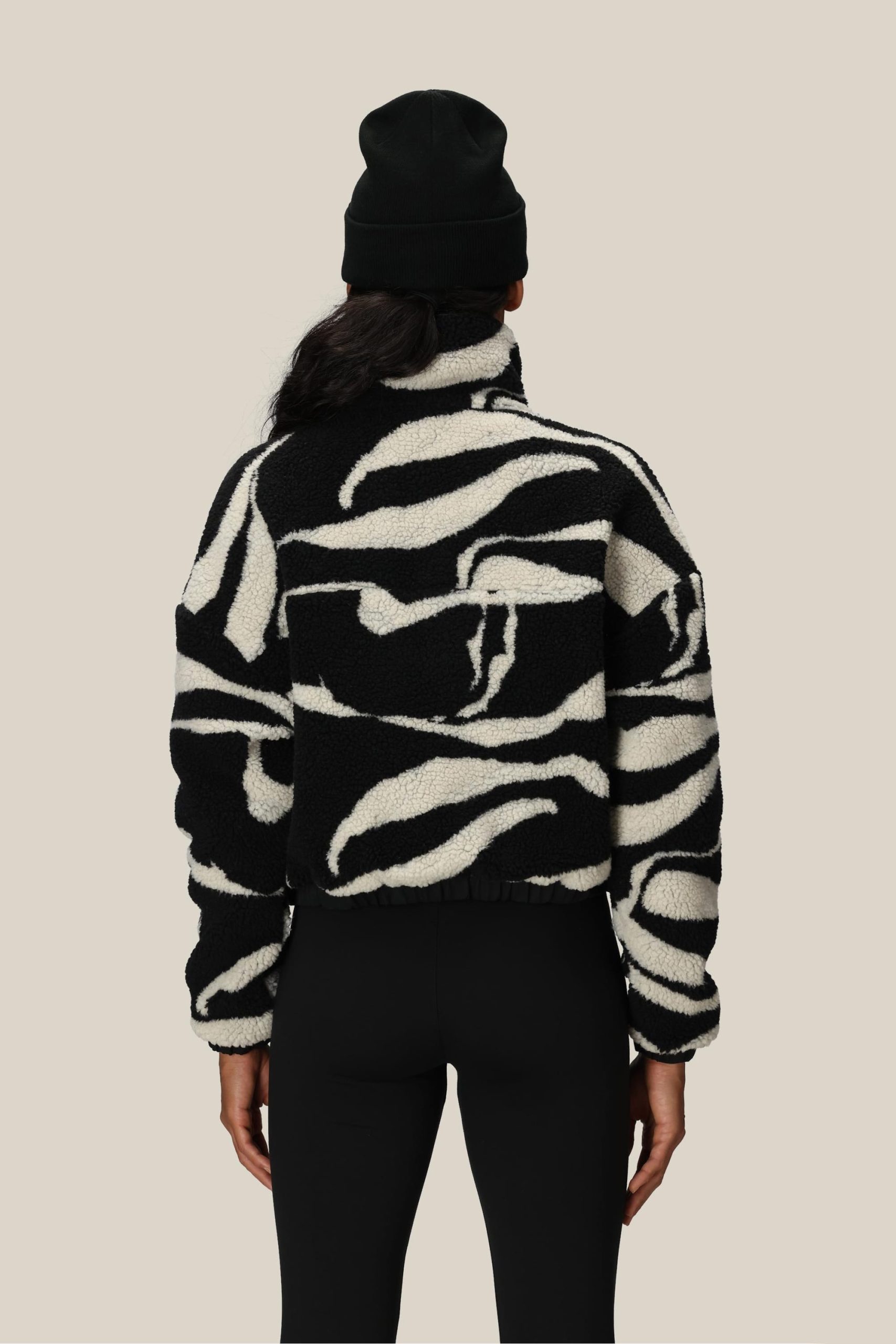 686 Women's Outpost Sherpa Jacket - Image 2