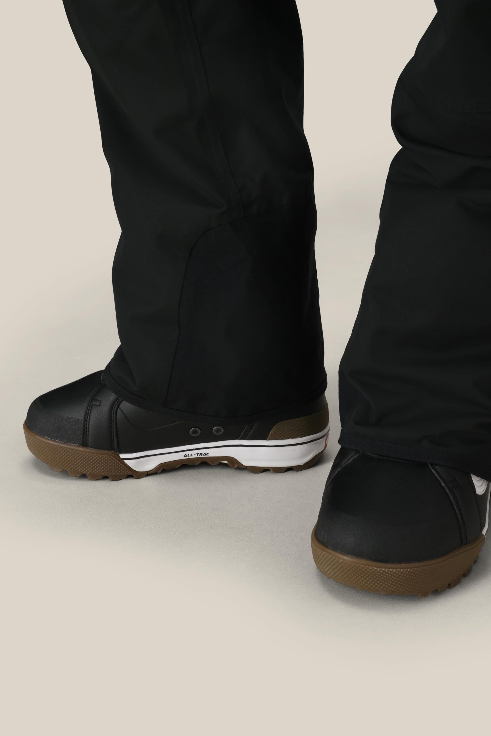 686 Men's Hot Lap™ Insulated Bib - Image 4