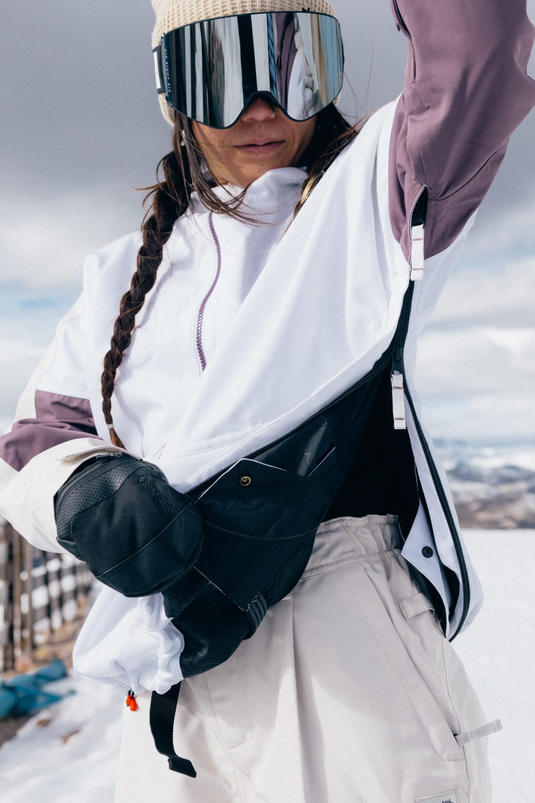 686 Women's Outline™ Shell Anorak - Image 17