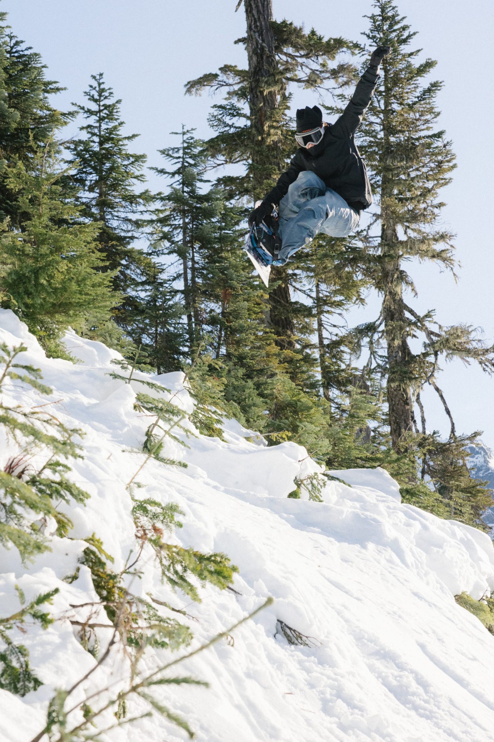 686 Women's GORE-TEX® Willow™ Insulated Jacket - Image 10