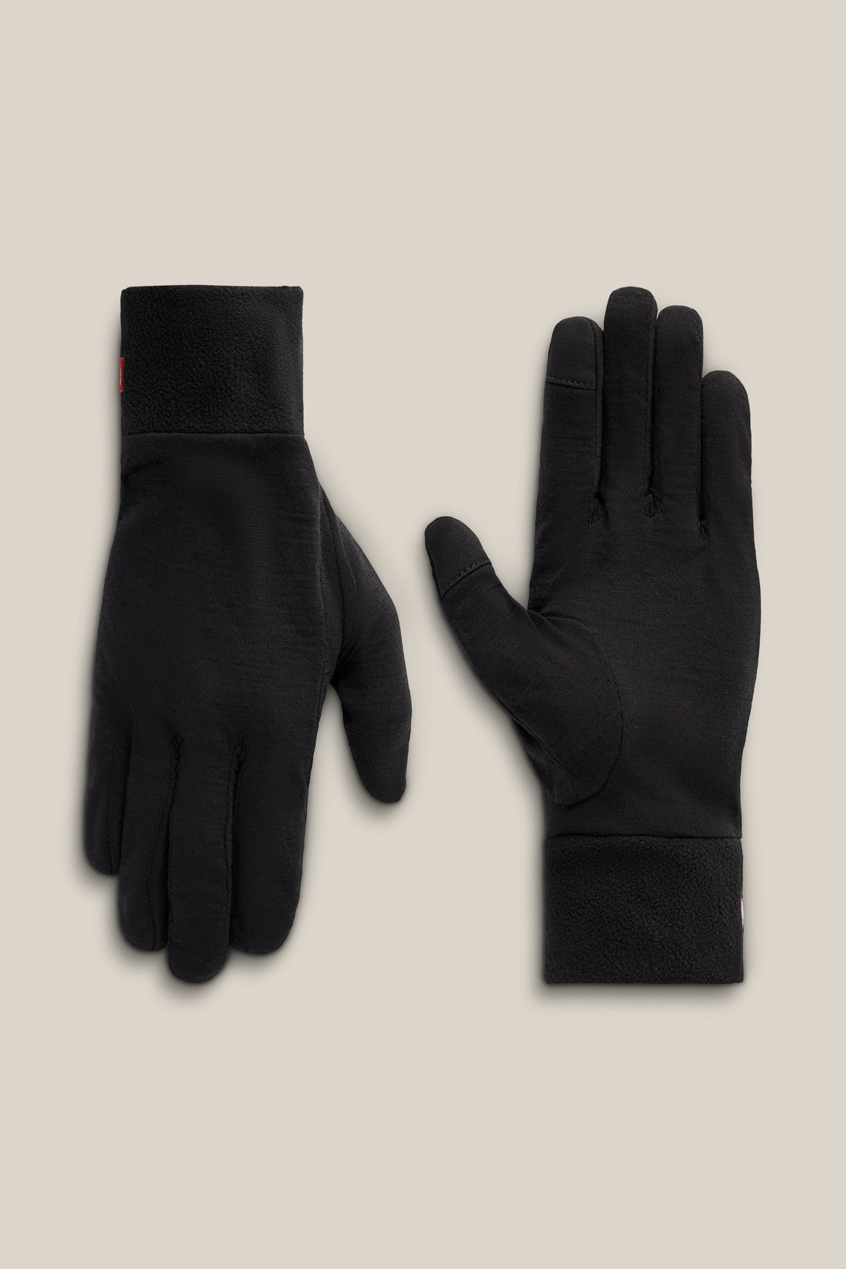 686 Men's GORE-TEX® SMARTY® 3-In-1 Gauntlet Mitt - Image 2