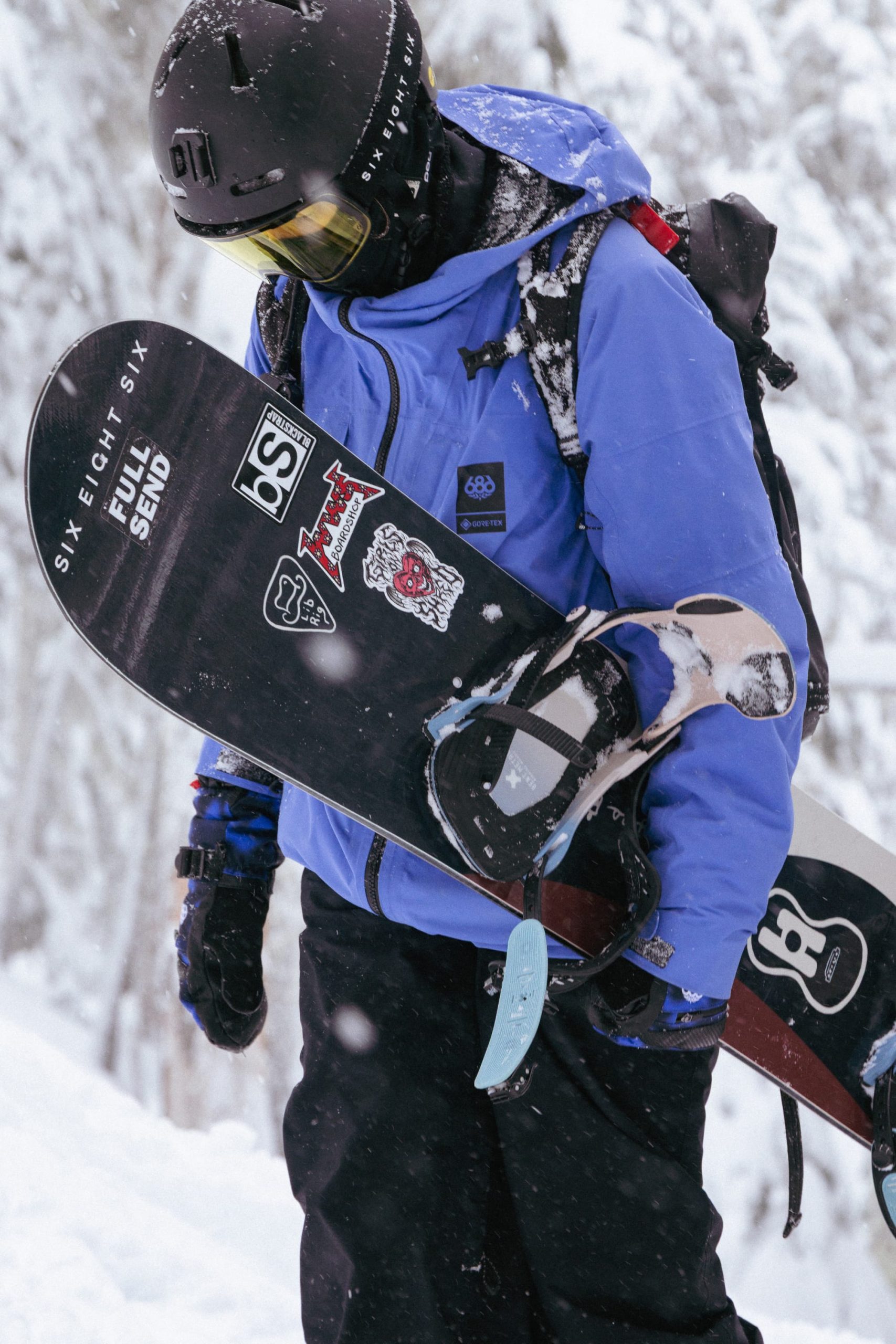 686 Women's GORE-TEX® SMARTY® 3-In-1 Gauntlet Mitt - Image 4